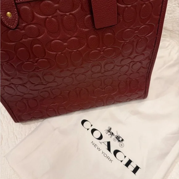 Coach Embossed Signature Field Tote - Large - Picture 13 of 13